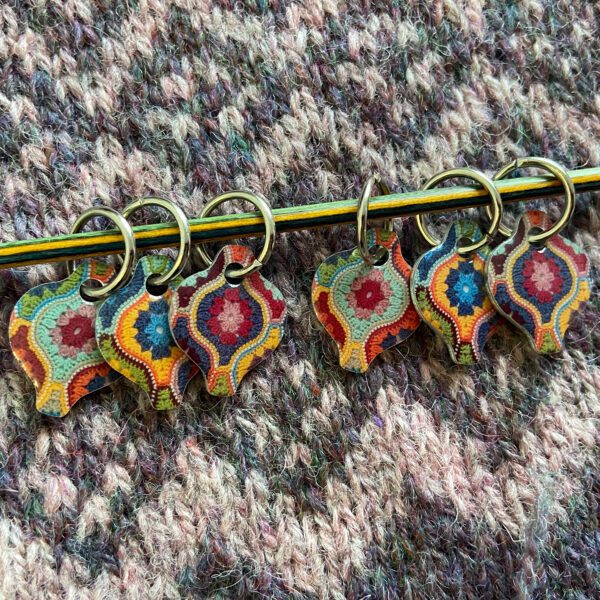 Mystical_Lanterns_knit