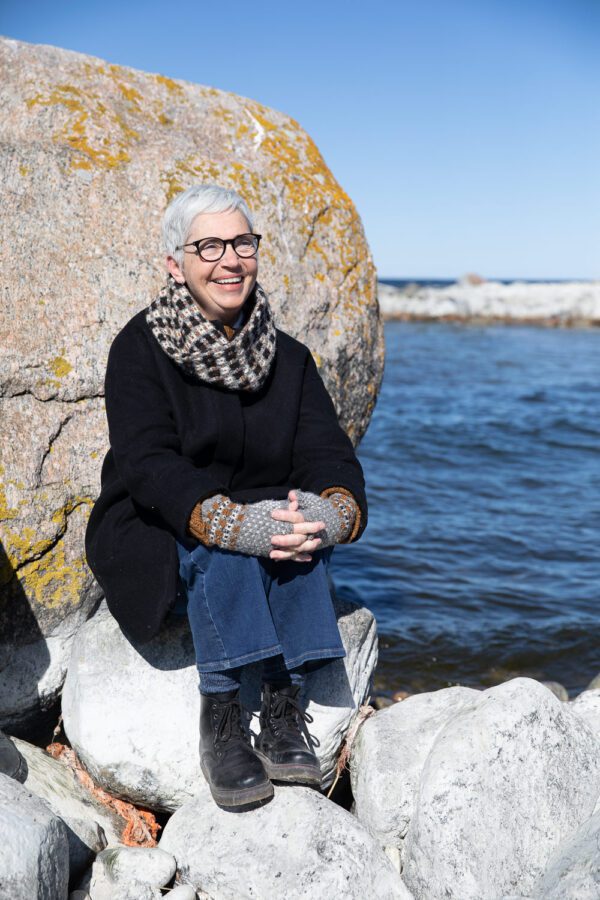 Island Knitting - Image 6