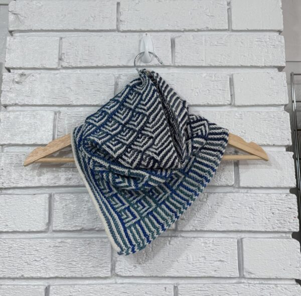 mmm kerchief cowl